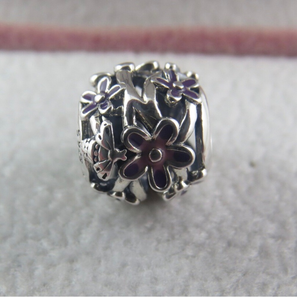 Pandora Daisy Charm Purple Openwork Daisy Charm Flower Charm S925 Ale (F26)